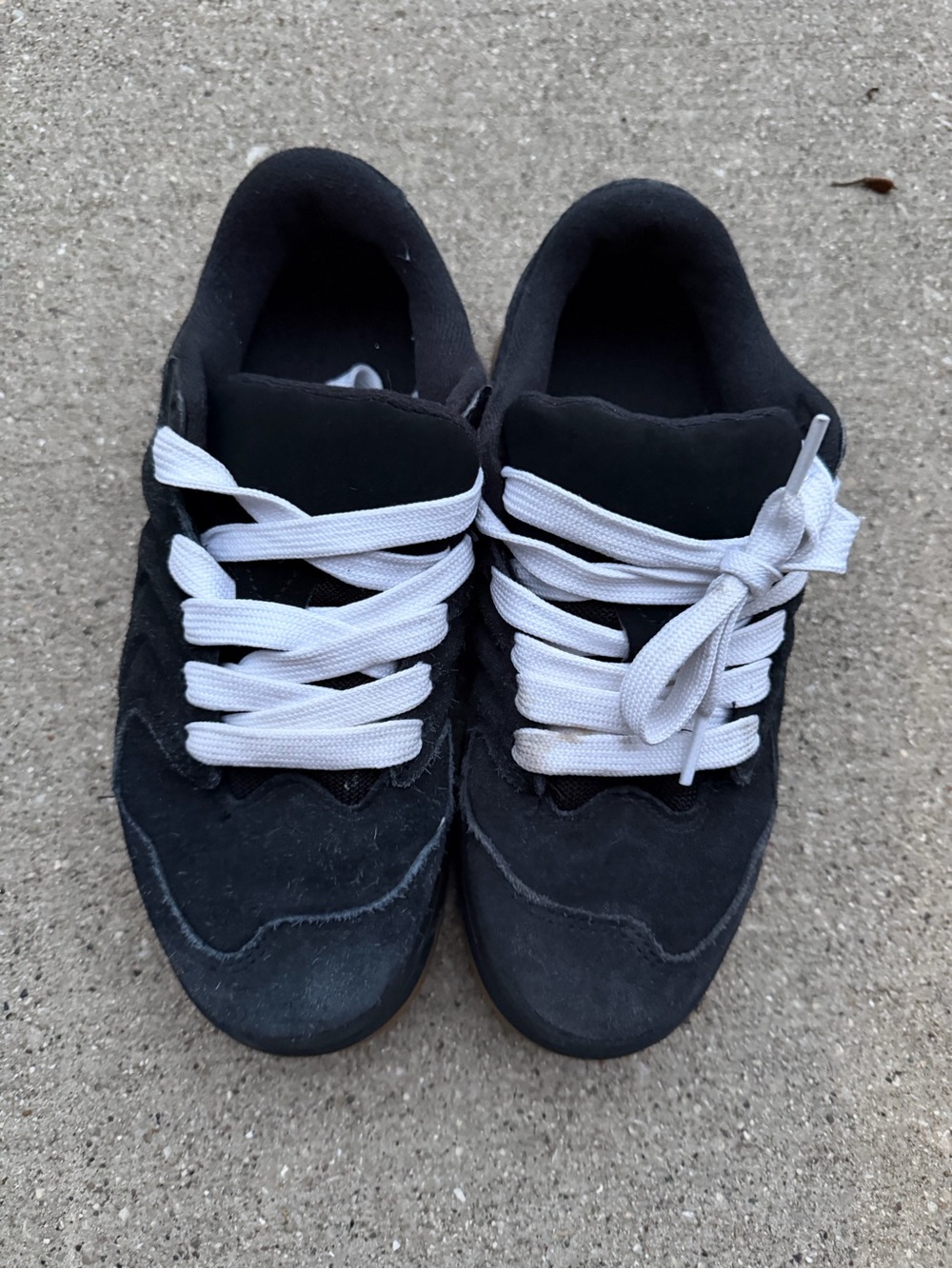 Jordan Session Youth Size 6Y Black White Gum Basketball Sneakers